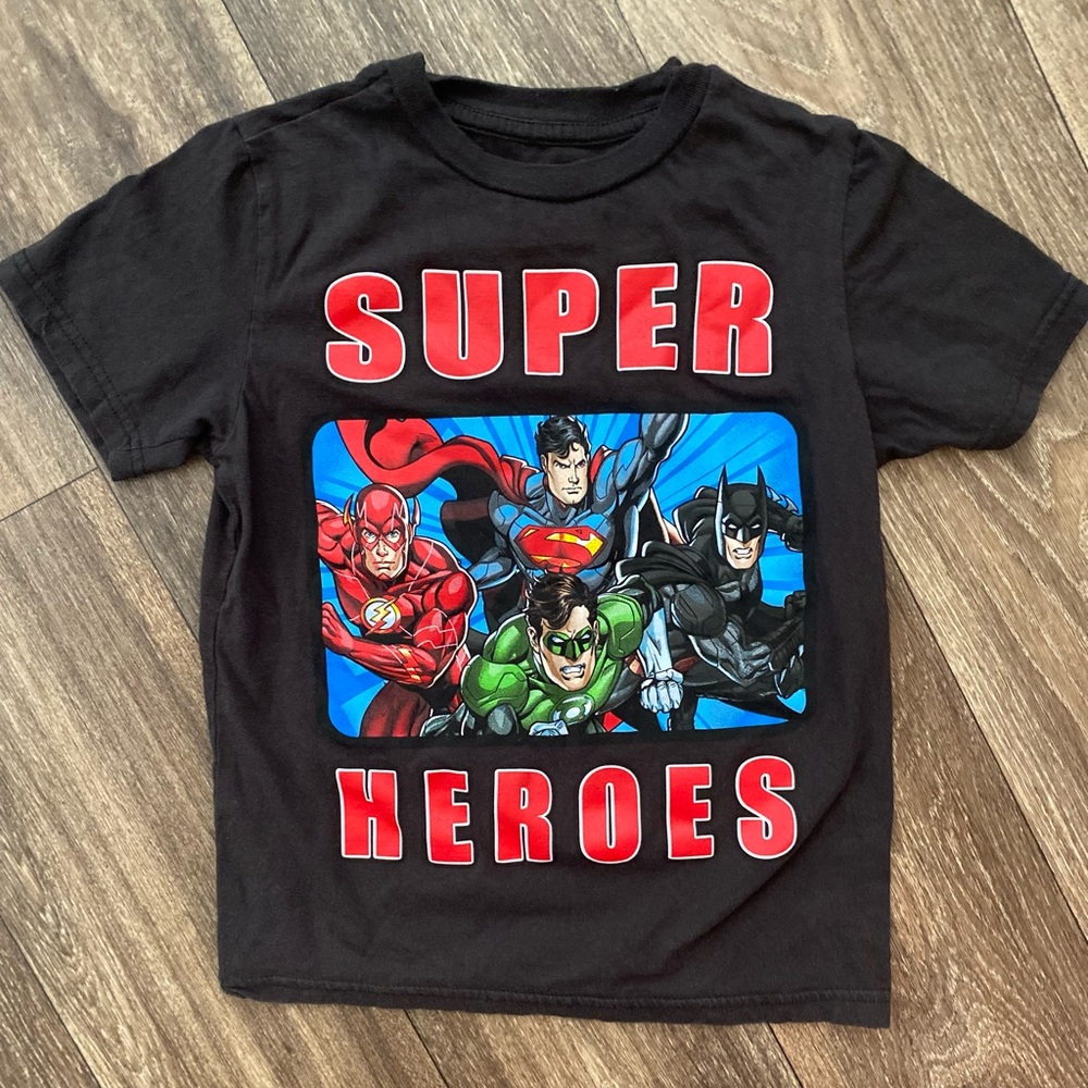 Justice League Super Heroes Boys Size Small Shirt